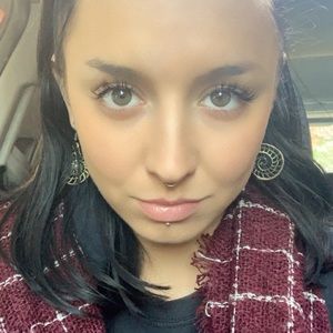 Meet your Posher, Marie